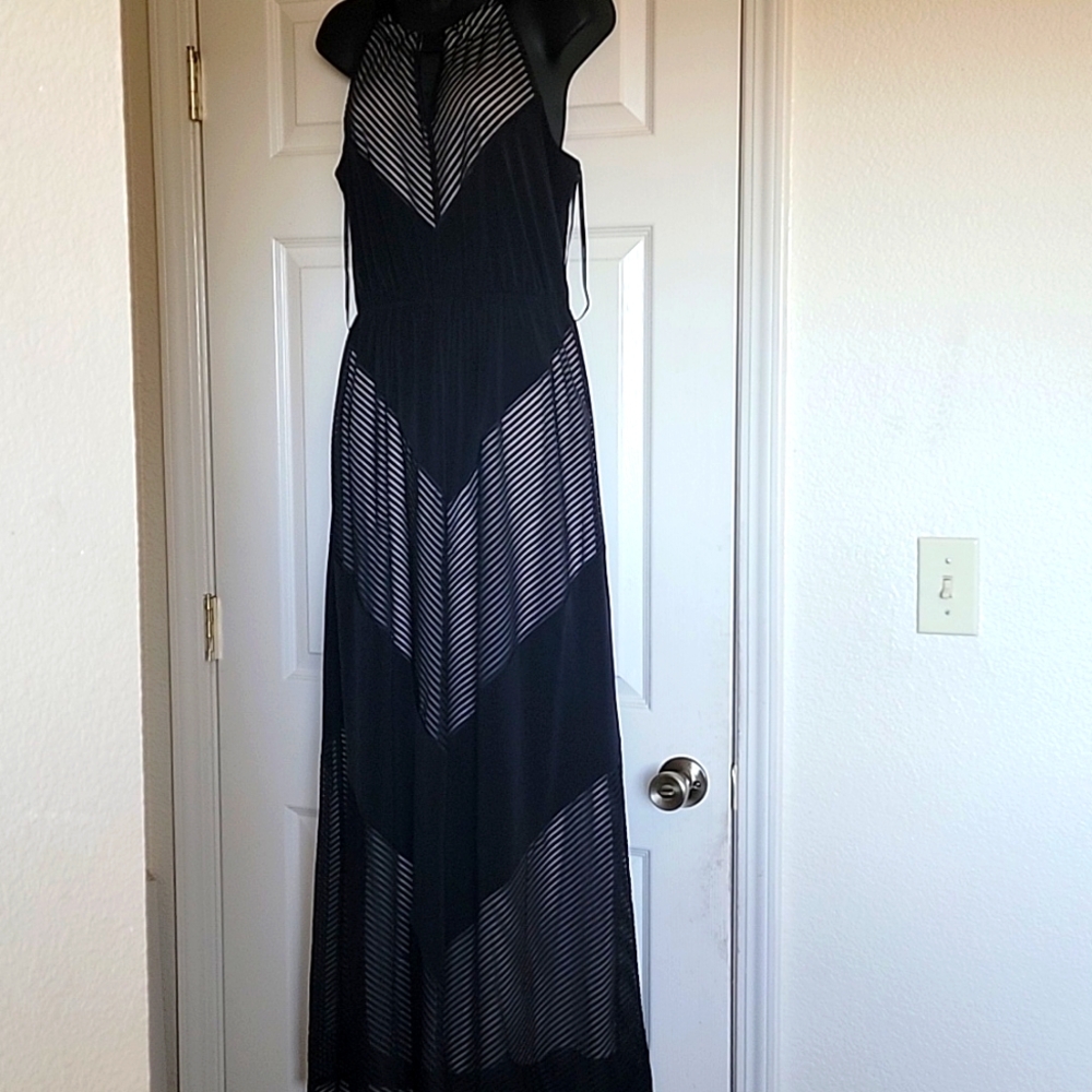APT. 9 black dress with a cream inside liner size medium